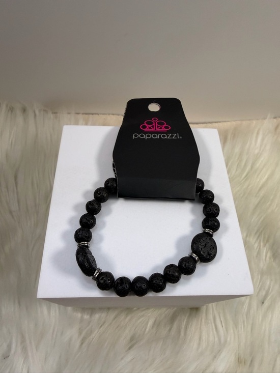 paparazzi Jewelry - 🩷5/$10🩷 paparazzi Black Textured Lava Bead Stretch Bracelet